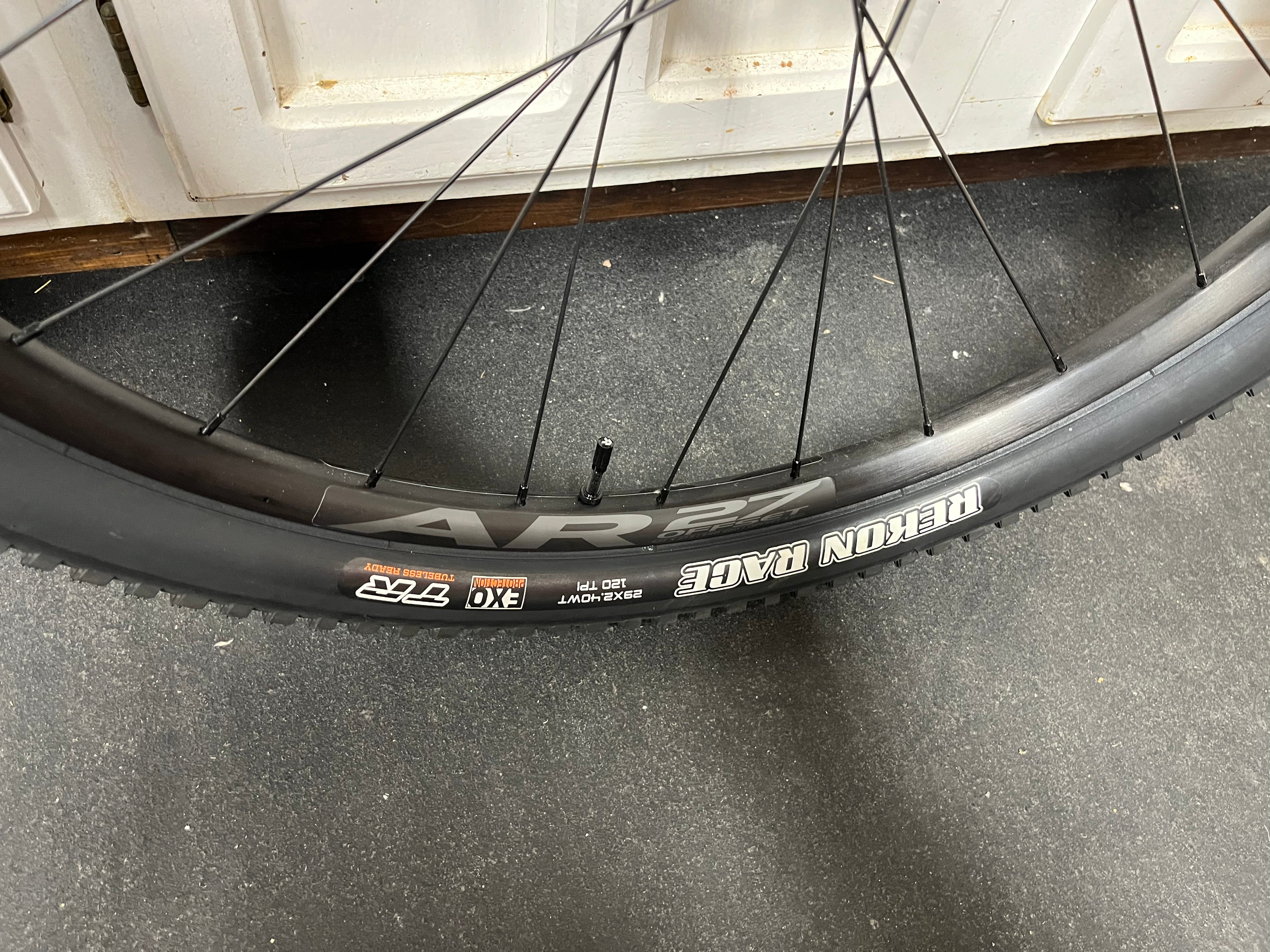 RaceFace Affect AR 27 29” Wheelset