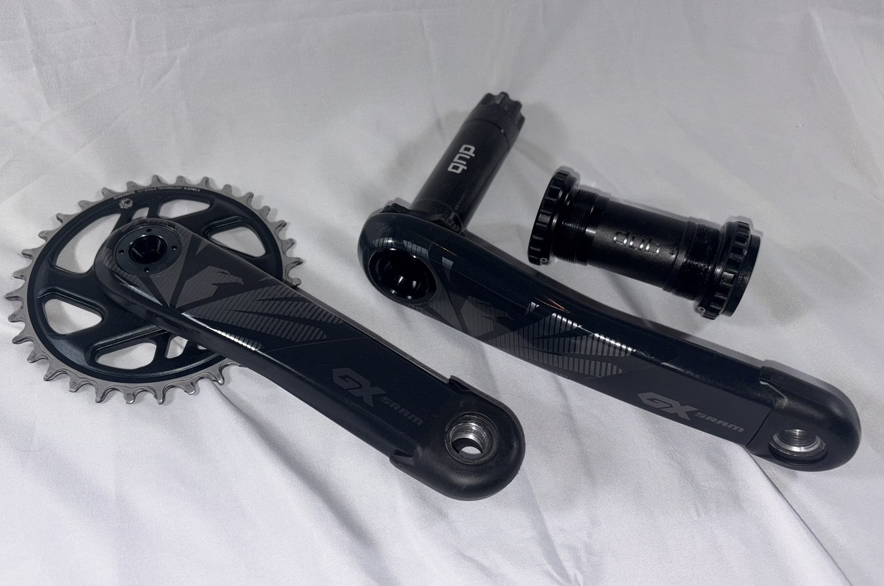 SRAM GX Eagle Carbon DUB Crankset – 170mm / 32T / Boost – Victor